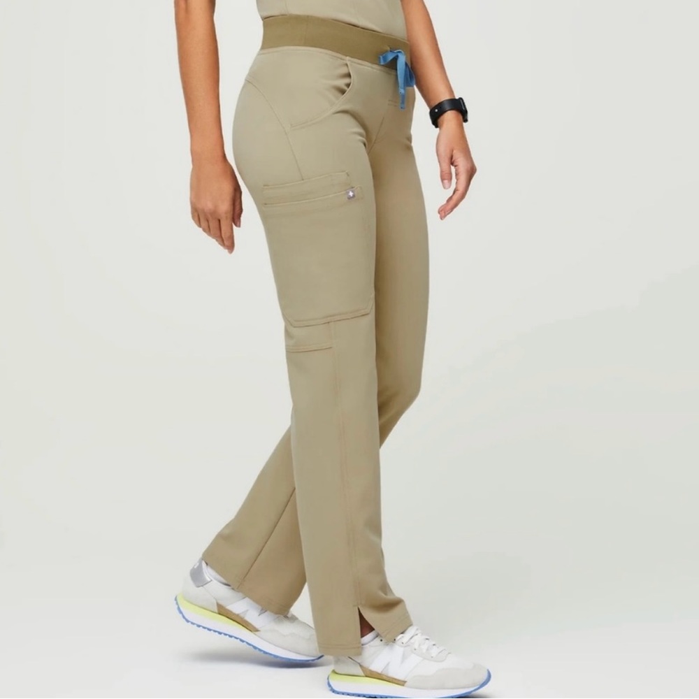 Kade cargo scrub pants XXS Petite